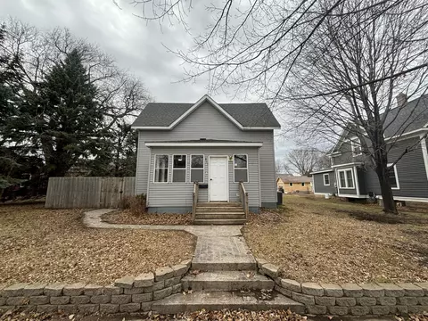 811 N 4th St, Montevideo, MN 56265