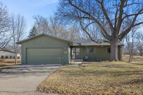 110112 Friendship Ln N, Chaska, MN 55318