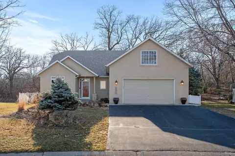 15871 Kendale Dr, Lakeville, MN 55044