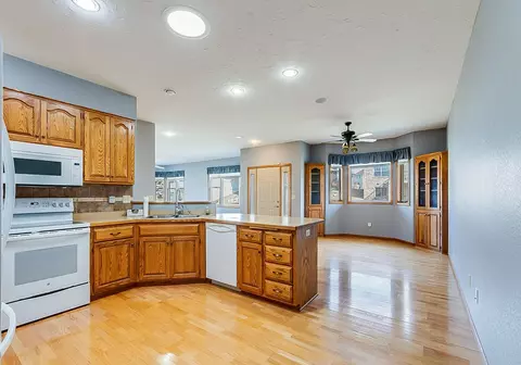 1205 5th St SE, New Prague, MN 56071