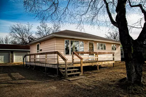304 Dorchester Dr, Hoyt Lakes, MN 55750