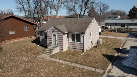 19 9th Ave NE, Elbow Lake, MN 56531