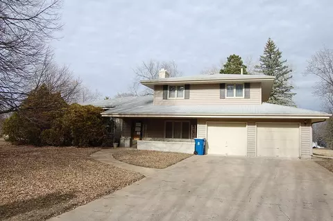 4909 Barbara Dr, Minnetonka, MN 55343
