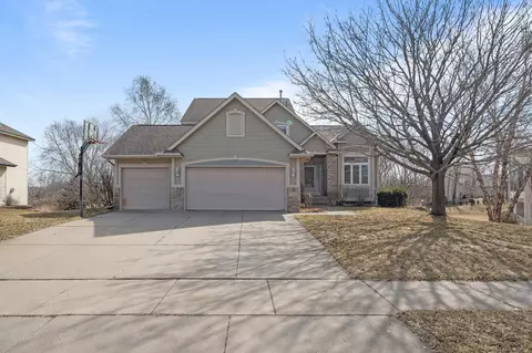 2860 88th Ave NE, Blaine, MN 55449