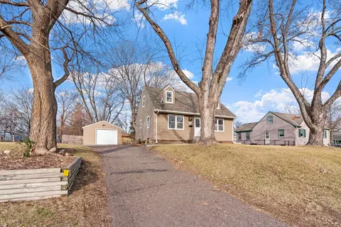 4868 2nd St NE, Fridley, MN 55421