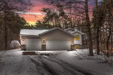 40011 Harvester Ave, North Branch, MN 55056