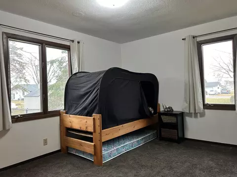 Bedroom - 105 1st Ave SE, Plainview, MN 55964 photo 5 of 8