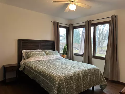 Bedroom - 105 1st Ave SE, Plainview, MN 55964 photo 2 of 8
