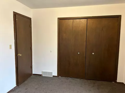 Bedroom - 105 1st Ave SE, Plainview, MN 55964 photo 7 of 8