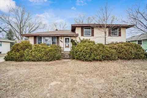 10814 Quincy Blvd NE, Blaine, MN 55434