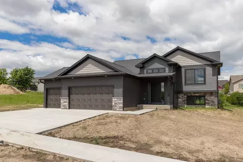 1818 Brandt Dr NE, Byron, MN 55920