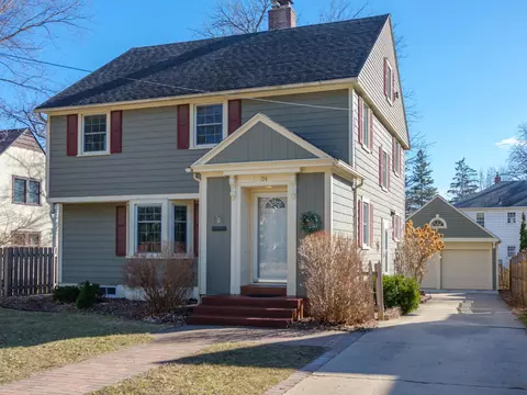 724 9th St SW, Rochester, MN 55902