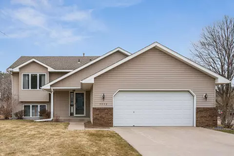9448 Harkness Ct S, Cottage Grove, MN 55016