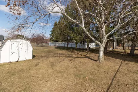 Exterior - 335 1st St NE, Plainview, MN 55964 photo 9 of 10