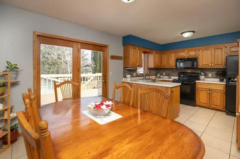 Kitchen - 335 1st St NE, Plainview, MN 55964 photo 6 of 6