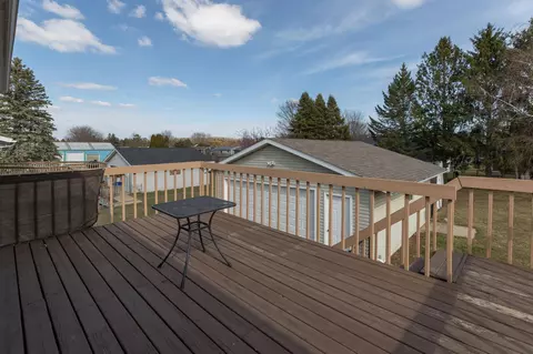 Exterior - 335 1st St NE, Plainview, MN 55964 photo 5 of 10