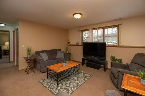 Living - 335 1st St NE, Plainview, MN 55964 photo 7 of 8
