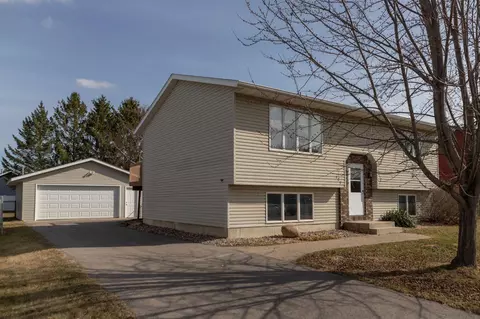 Exterior - 335 1st St NE, Plainview, MN 55964 photo 2 of 10