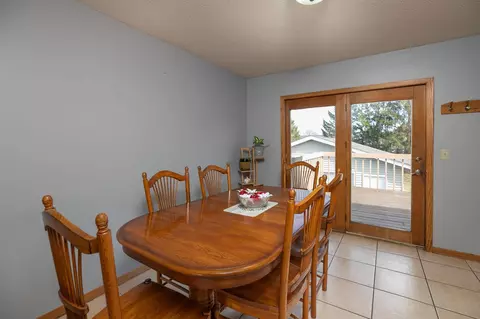 Dining - 335 1st St NE, Plainview, MN 55964 photo 1 of 1