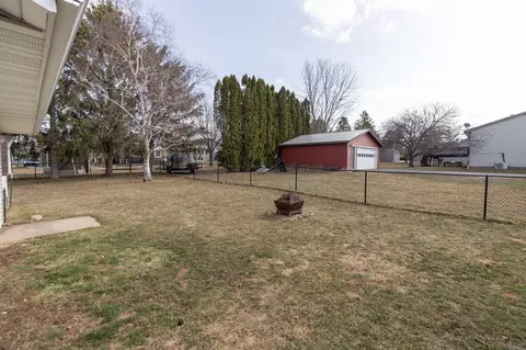 Exterior - 335 1st St NE, Plainview, MN 55964 photo 10 of 10
