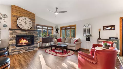 Living - 100 Pineview Dr, Randall, MN 56475 photo 2 of 6