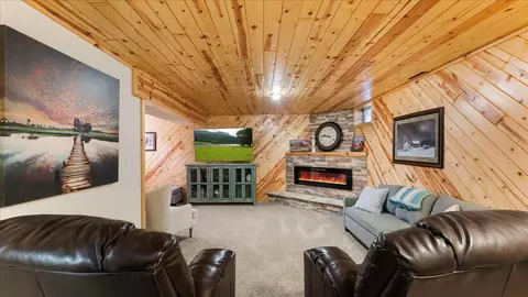 Living - 100 Pineview Dr, Randall, MN 56475 photo 3 of 6