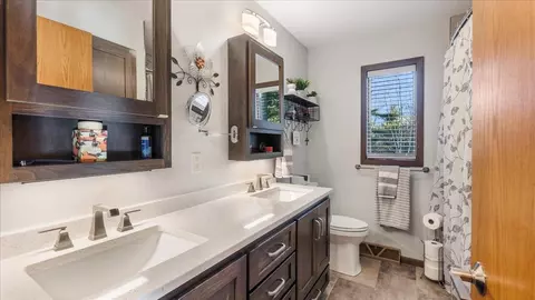 Bath - 100 Pineview Dr, Randall, MN 56475 photo 1 of 2