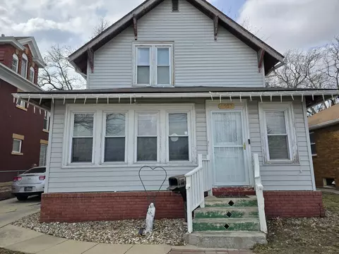 1007 4th St NW, Austin, MN 55912