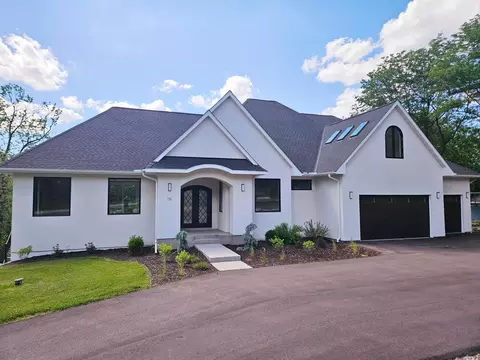 15 Stubbs Bay Rd, Orono, MN 55359