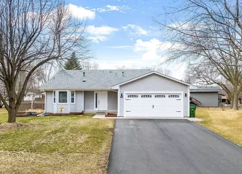 610 90th Ln NE, Blaine, MN 55434