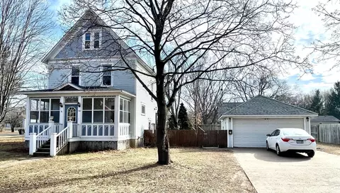 302 15th Ave W, Menomonie, WI 54751