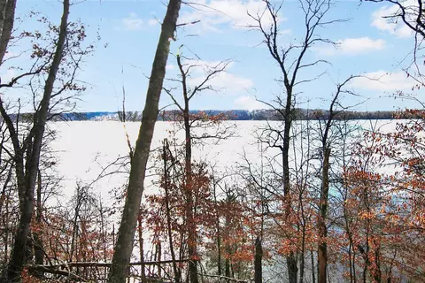1867 Red Oak Dr SW, East Gull Lake, MN 56401