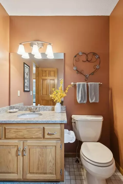 Bath - 11664 Oakview Ct, Champlin, MN 55316 photo 2 of 5