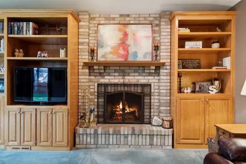 Living - 11664 Oakview Ct, Champlin, MN 55316 photo 6 of 9