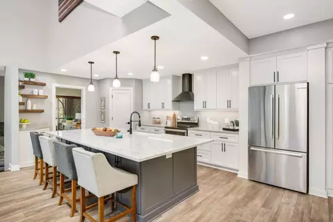 4316 Highland Dr, Shoreview, MN 55126