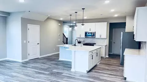 Kitchen - 2600 Paddock Path, Shakopee, MN 55379 photo 5 of 6