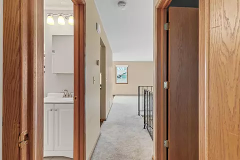 Entry Way - 1738 Nokia Way, Eagan, MN 55122 photo 3 of 6