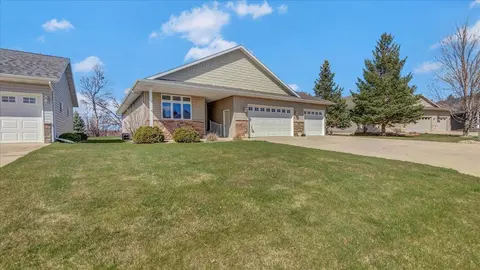 211 Ashley Ln, Alexandria, MN 56308