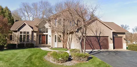 8279 Yuma Ct, Maple Grove, MN 55311