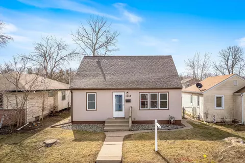 1688 Hyacinth Ave E, Saint Paul, MN 55106