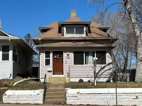 1761 7th St E, Saint Paul, MN 55106