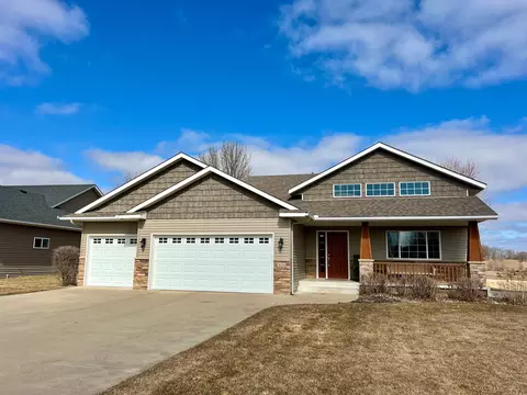 409 Jasmine Ln, Saint Joseph, MN 56374