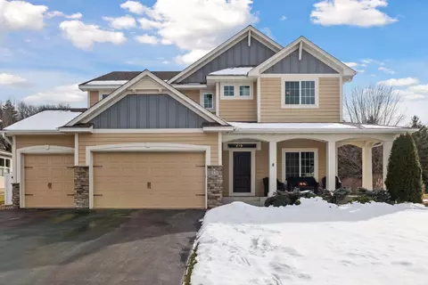 8530 Moraine Dr, Shakopee, MN 55379