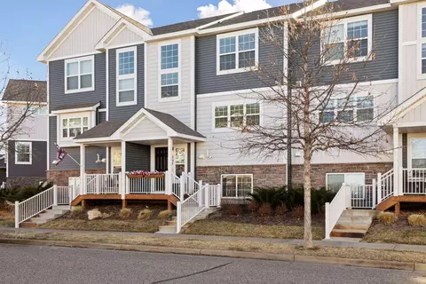 664 Town Center Pkwy, Lino Lakes, MN 55014