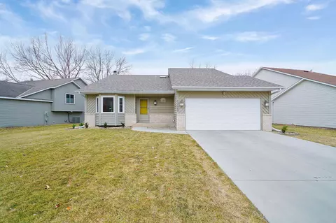 17669 S Shore Ln W, Eden Prairie, MN 55346