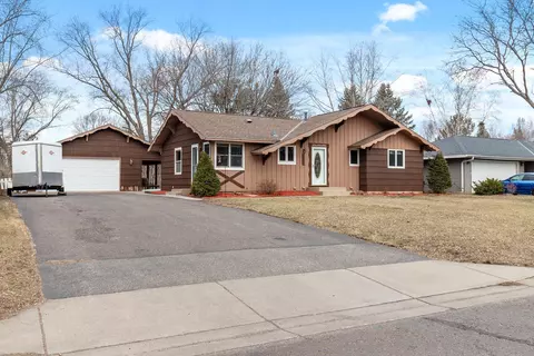 8140 Granada Ave S, Cottage Grove, MN 55016