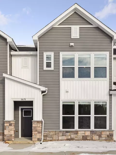 14670 Twin Lakes Cir, Burnsville, MN 55306