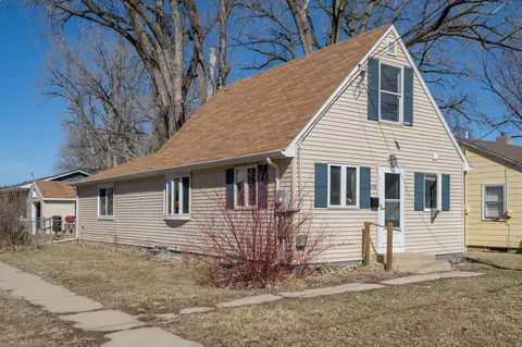 548 Mckinley Ave, North Mankato, MN 56003