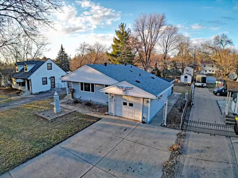 475 Ruby Dr, West Saint Paul, MN 55118 photo 2