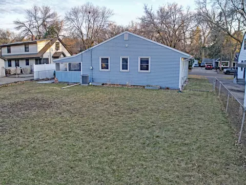 475 Ruby Dr, West Saint Paul, MN 55118 photo 26